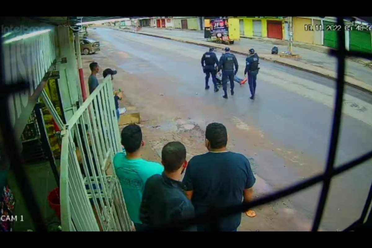Homem é agredido e jogado na rua por PMs durante abordagem em Planaltina