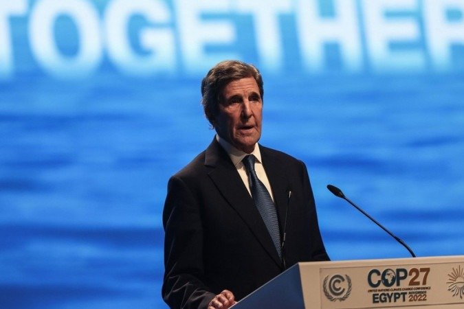 John Kerry se reuniu com Marina Silva, um dos nomes mais cotados para assumir o Ministério do Meio Ambiente do Brasil - John Kerry se reuniu com Marina Silva, um dos nomes mais cotados para assumir o Ministério do Meio Ambiente do Brasil -