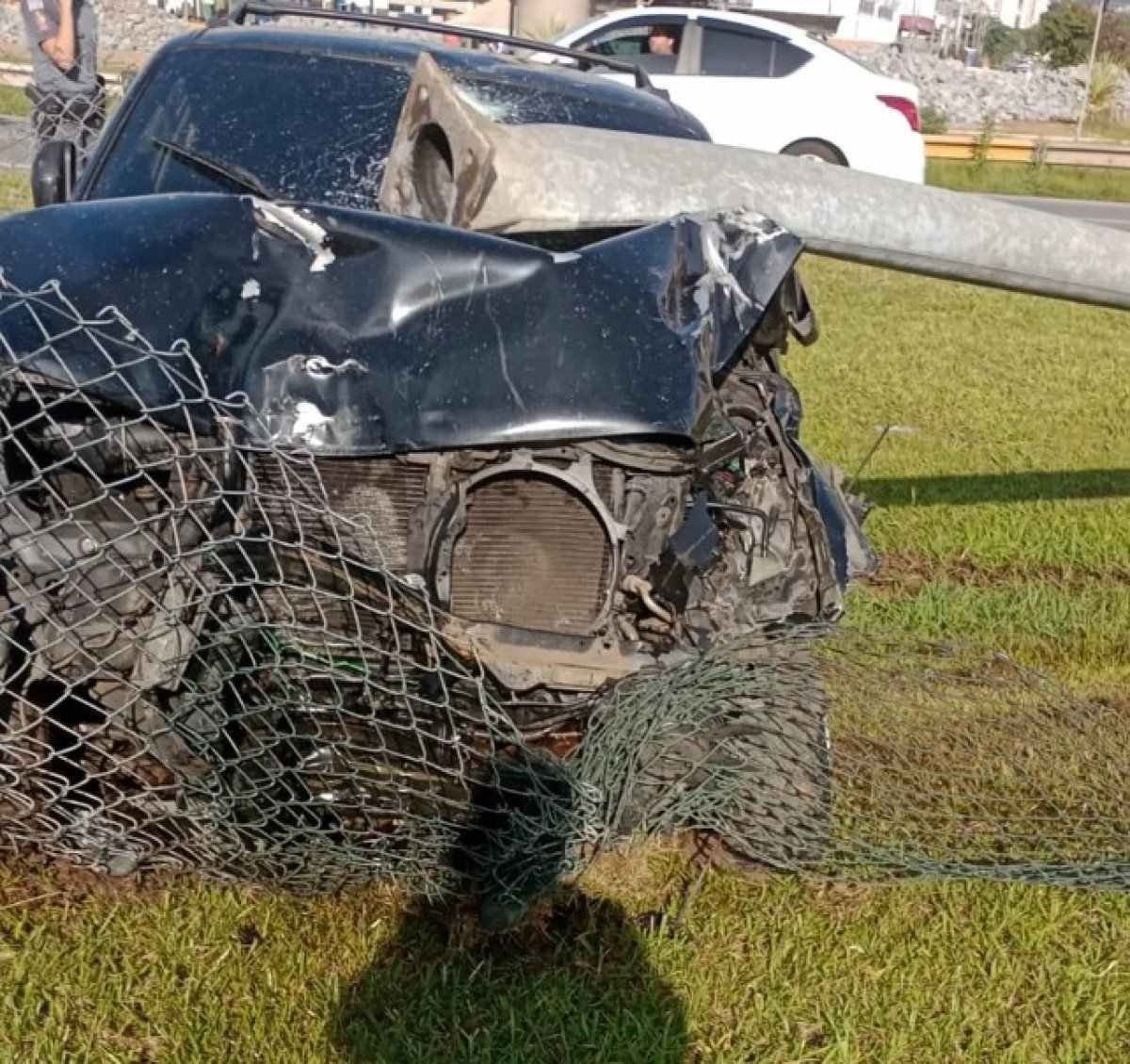 Acidente em Guarulhos deixa pai e filha mortos