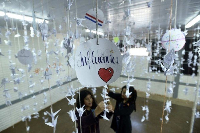 A educação precisa ser um processo em que conhecimento e emoção se entrelaçam -  (crédito: Minervino Júnior/CB/D.A.Press)