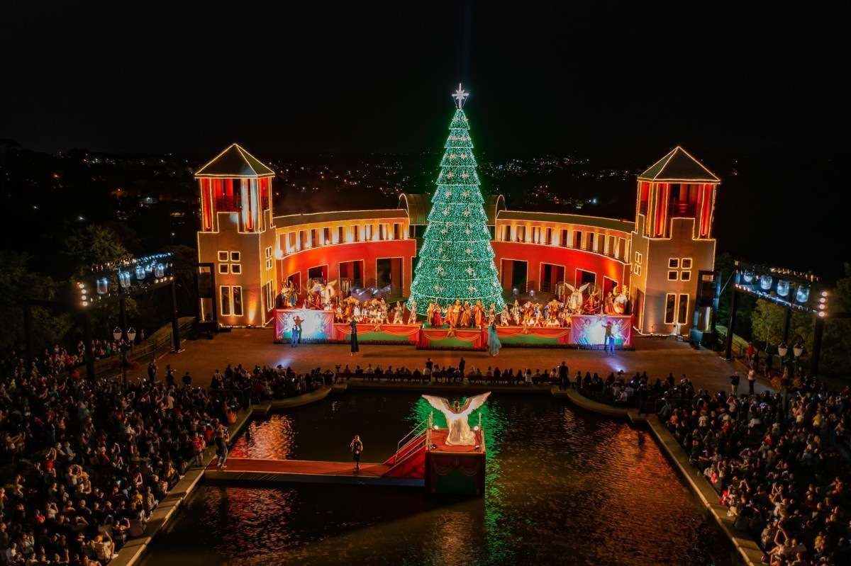 Magia de Natal: Gramado ilumina a cidade com o início do Natal Luz nesta  quinta