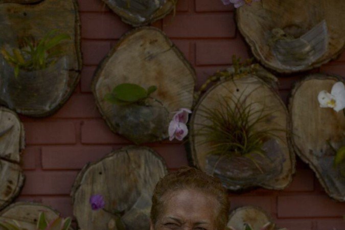  Zuíla, 76, quer se sentir mais bela, com figurino novo