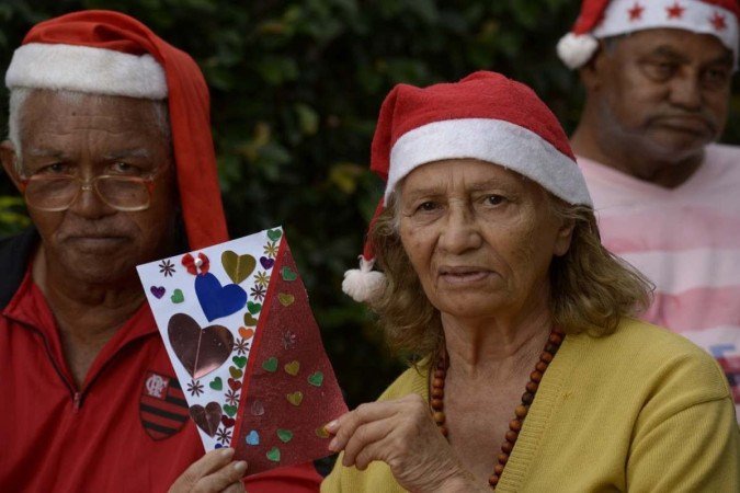 Lar dos Vellhinhos Bezerra de Menezes
Na foto: Luisa da Silva, Manoel Quirino (chapéu) e Samuel Gonçalves.
