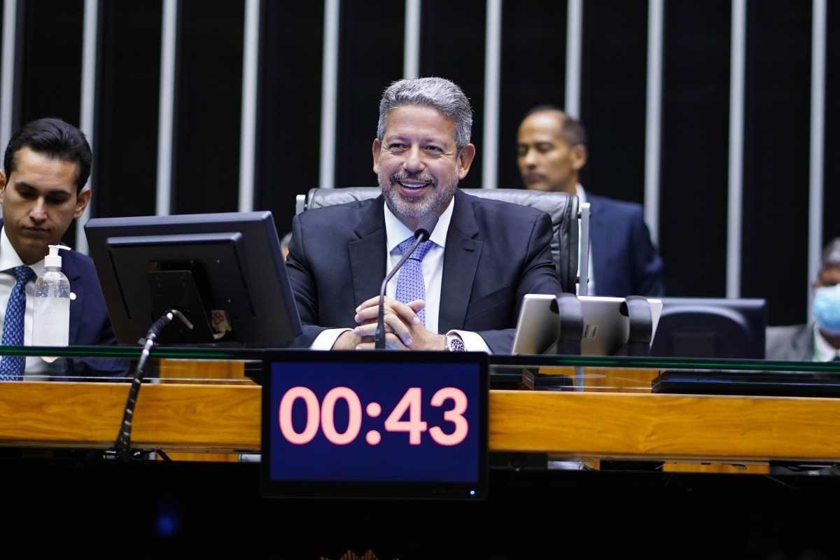 PL lança Marinho ao Senado e sela apoio a Lira durante jantar com Bolsonaro