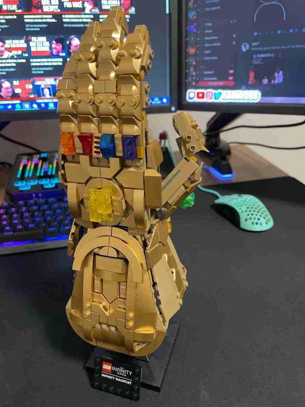 A manopla dourada usada pelo personagem Thanos é um dos itens preferidos do gamer  