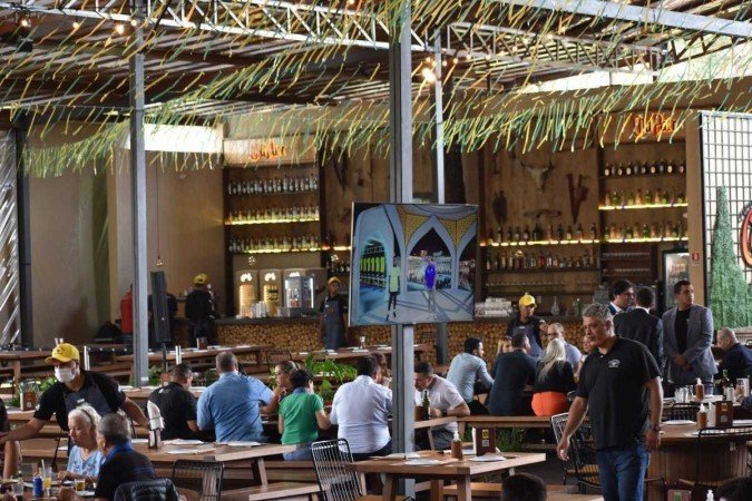 O Fazenda Churrascada investiu em telões, televisões e outras atrações para os torcedores 