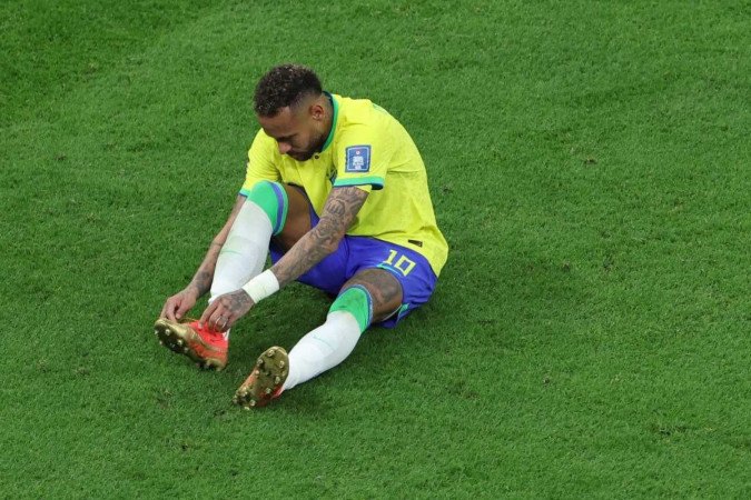 Neymar e Danilo desfalcam a Seleção Brasileira na fase de grupos