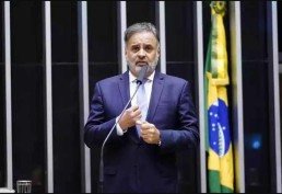 A denúncia se refere ao período em que Aécio era governador de Minas Gerais -  (crédito: Pablo Valadares/Câmara dos Deputados)