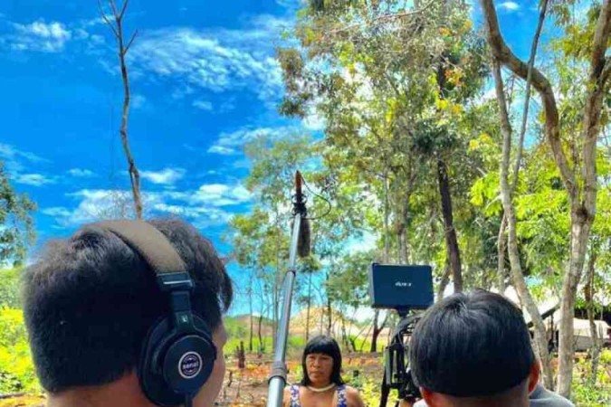 Bastidores da produ&ccedil;&atilde;o ind&iacute;gena, Brasil adentro