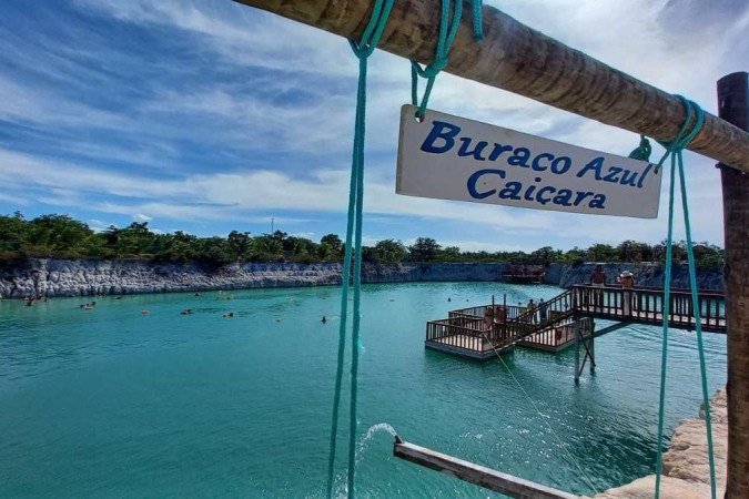 O Buraco Azul é um dos destinos que atrai turistas, por conta do seu ambiente aconchegante