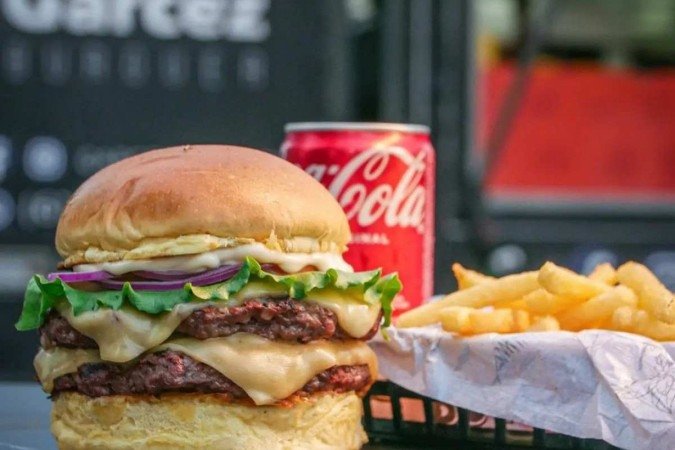 Duplo da casa do Garcez Burguer