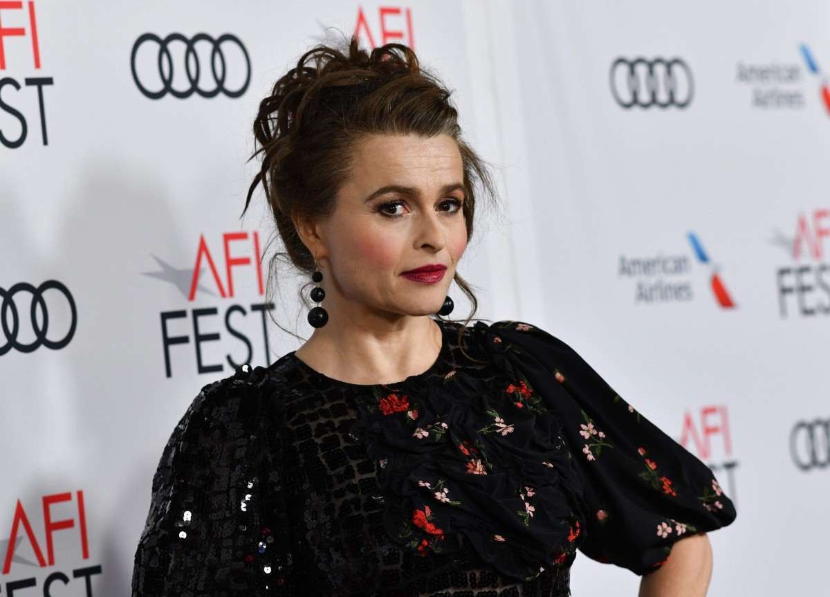 Helena Bonham Carter critica cultura do cancelamento' e defende Johnny Depp