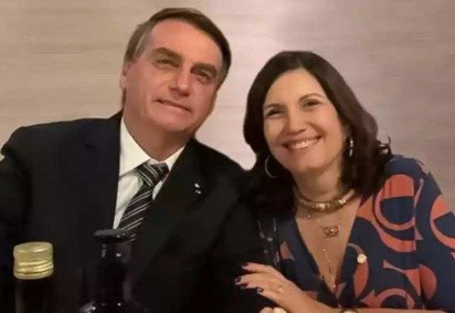 A deputada federal Bia Kicis (PL-DF) compartilhou vídeo publicado pela vereadora Marina Braga (PL-SP), que mostra exibição de 'A Colisão dos Destinos' -  (crédito: Redes Sociais/Reprodução) -A deputada federal Bia Kicis (PL-DF) compartilhou vídeo publicado pela vereadora Marina Braga (PL-SP), que mostra exibição de 'A Colisão dos Destinos' -  (crédito: Redes Sociais/Reprodução)