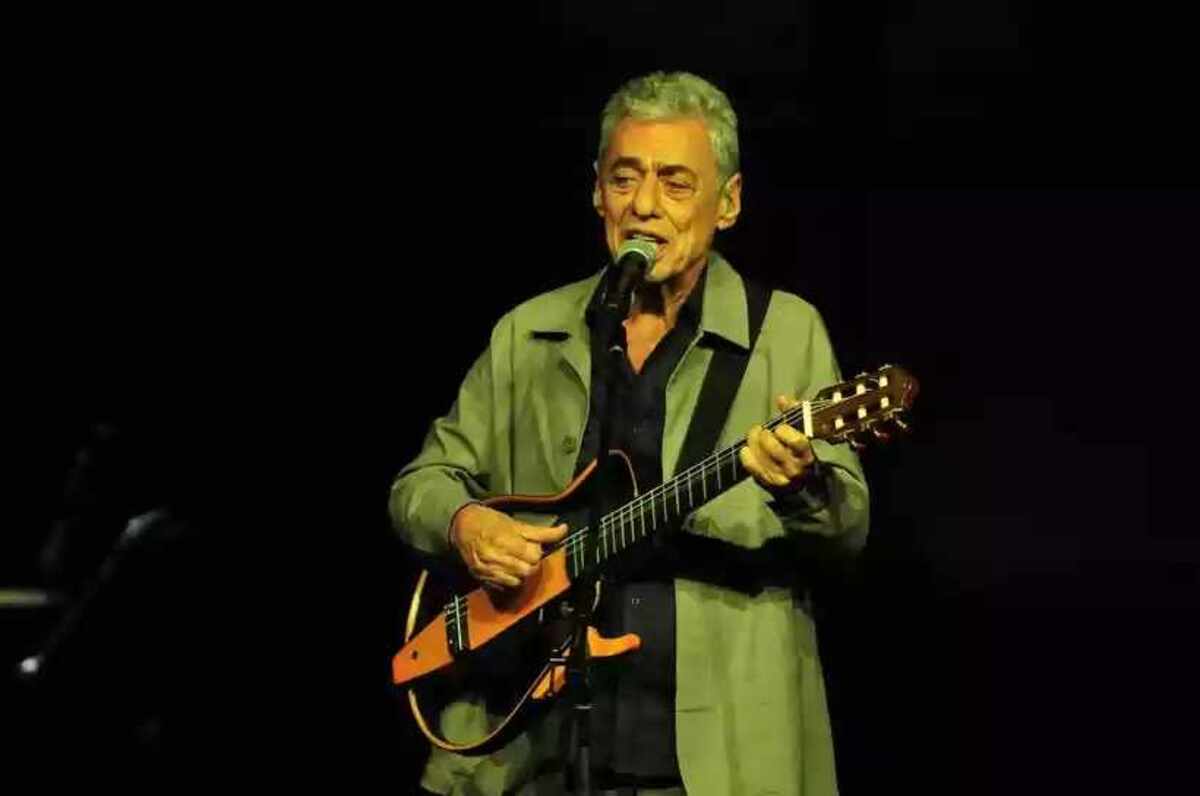 A declaração de Chico Buarque foi feita durante a primeira apresentação da turnê 'Que tal um samba?