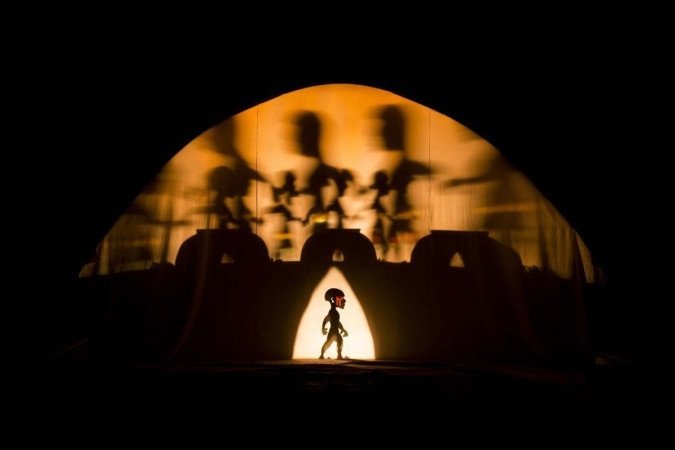 Iara, o encanto das águas é uma obra da Cia Lumiato