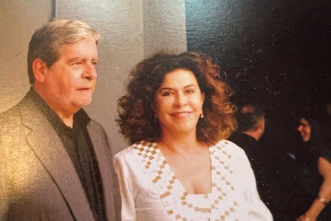 Com o embaixador de Portugal no Brasil, Ant&oacute;nio Franco, na inaugura&ccedil;&atilde;o da Light Design de Portugal, em Lisboa, em junho de 2009