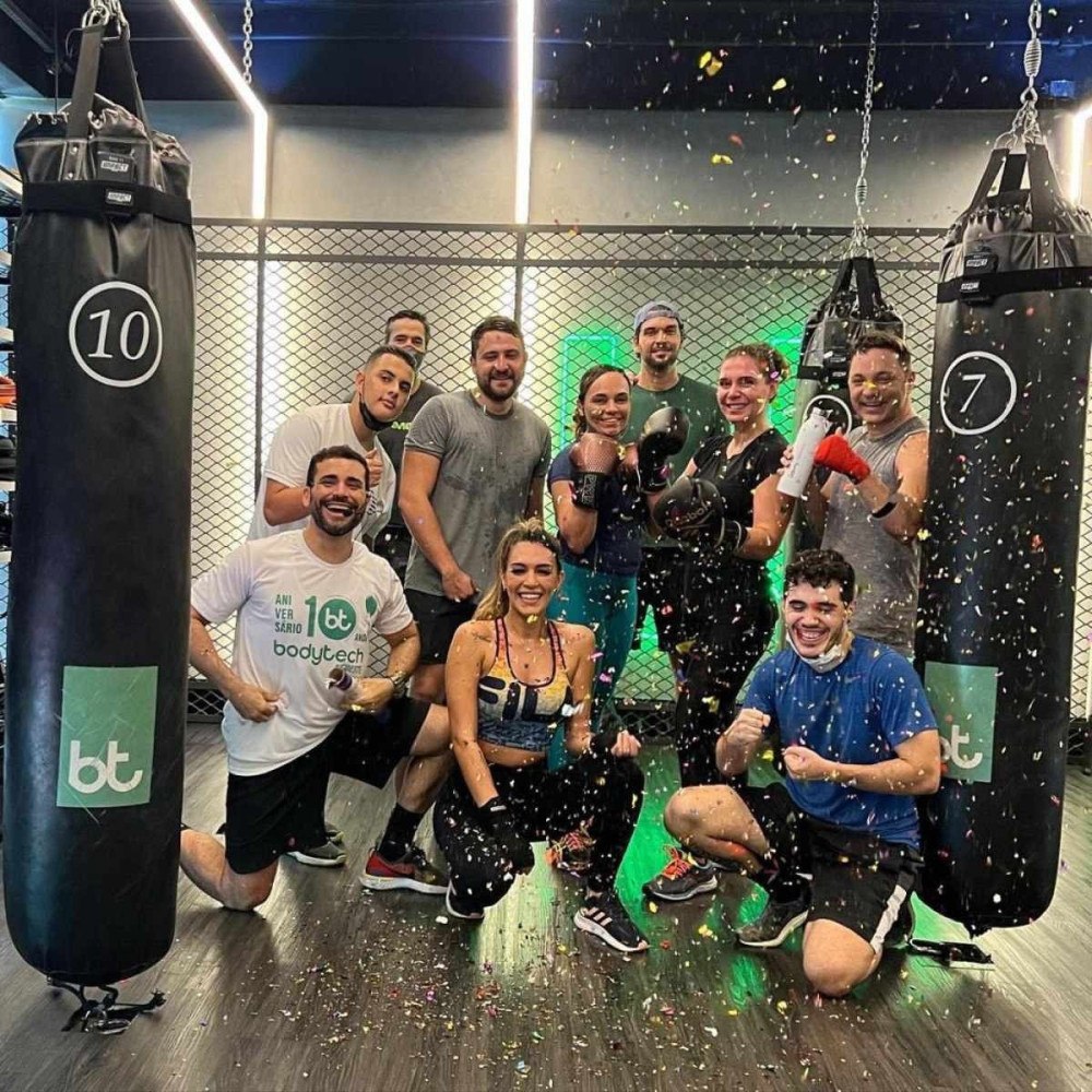 Boxe recreativo ganha adeptos, afasta o sedentarismo e leva saúde