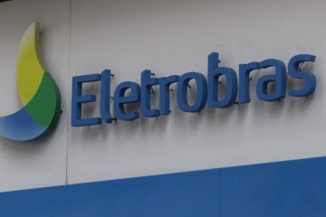Silveira explicou que a Eletrobras garantiu a transferência da quantia para conter os aumentos das contas de luz ao longo de 30 anos
 -  (crédito: Fernando Frazão/Agência Brasil )