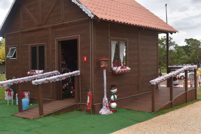  06/12/2022. Crédito: Mariana Lins/Esp.CB/D.A Press.Casa do Papai Noel Poupex 