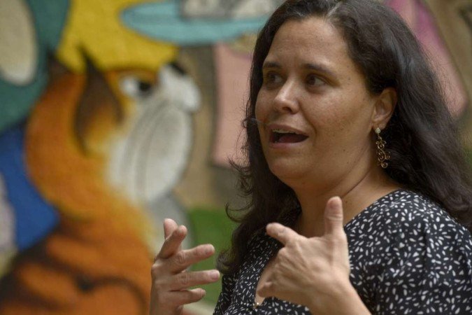 Coluna "Nossos Mestres". Professora Andreia Azenha, da Escola 05 do Guará. Coluna "Nossos Mestres". Professora Andreia Azenha, da Escola 05 do Guará.