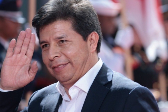 O ex-presidente Pedro Castillo agora é acusado de rebelião.
crédito: GETTY IMAGES
- O ex-presidente Pedro Castillo agora é acusado de rebelião.
crédito: GETTY IMAGES
-