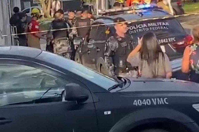 Militares foram recebidos a tiros e revidaram - (crédito: Recanto News/Reprodução) Militares foram recebidos a tiros e revidaram - (crédito: Recanto News/Reprodução)