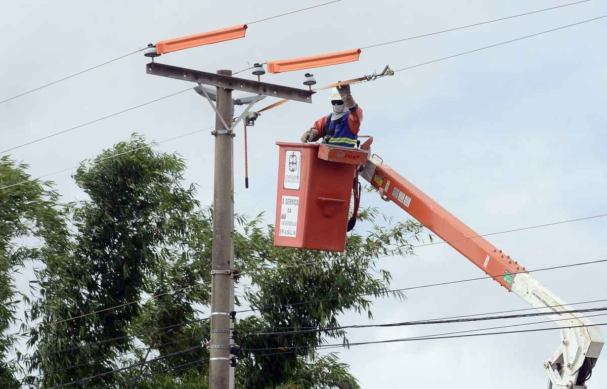 Regiões do Itapoã, Guará e Planaltina vão ficar sem energia elétrica nesta terça