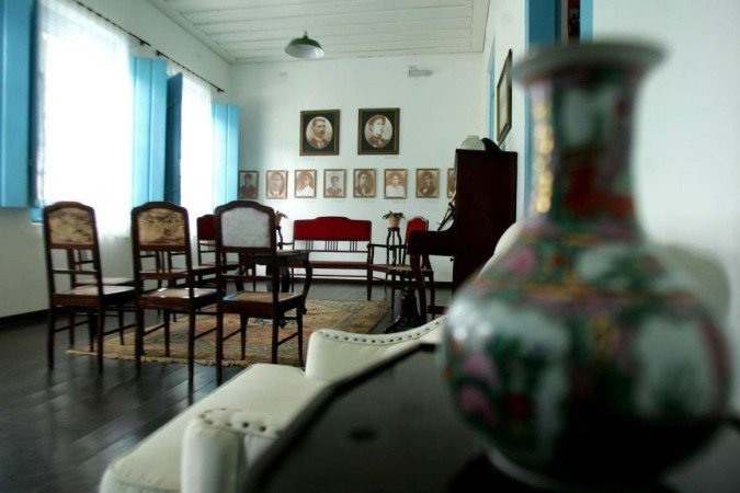  08/01/2010. Crédito: Carlos Silva/Esp. CB/D.A Press. Brasil. Brasília - DF. Histórias de moradores e das casas históricas de Brasília. Casarão da família Guimarães, atualmente um museu em Planaltina.   
      Caption 