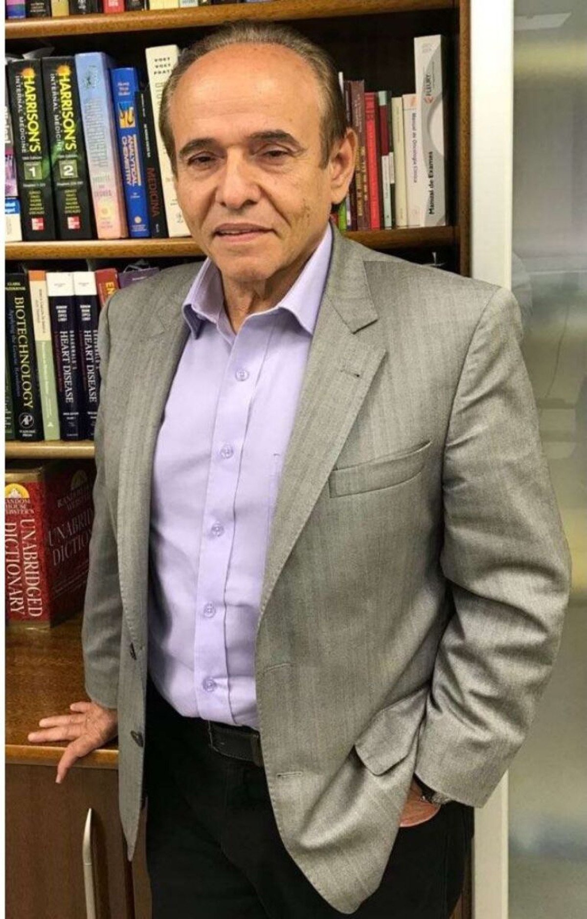 Prrofessor de Bioquímica, Raul C. Maranhão.