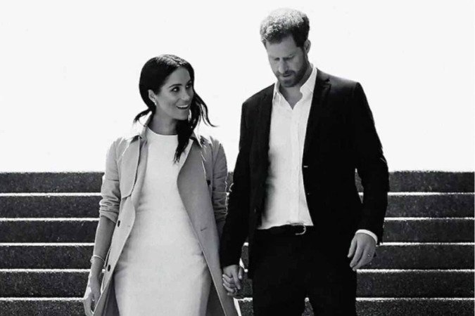 O príncipe Harry e sua esposa, a atriz americana Meghan Markle, estão trabalhando em duas séries  -  (crédito: Netflix/Reprodução)