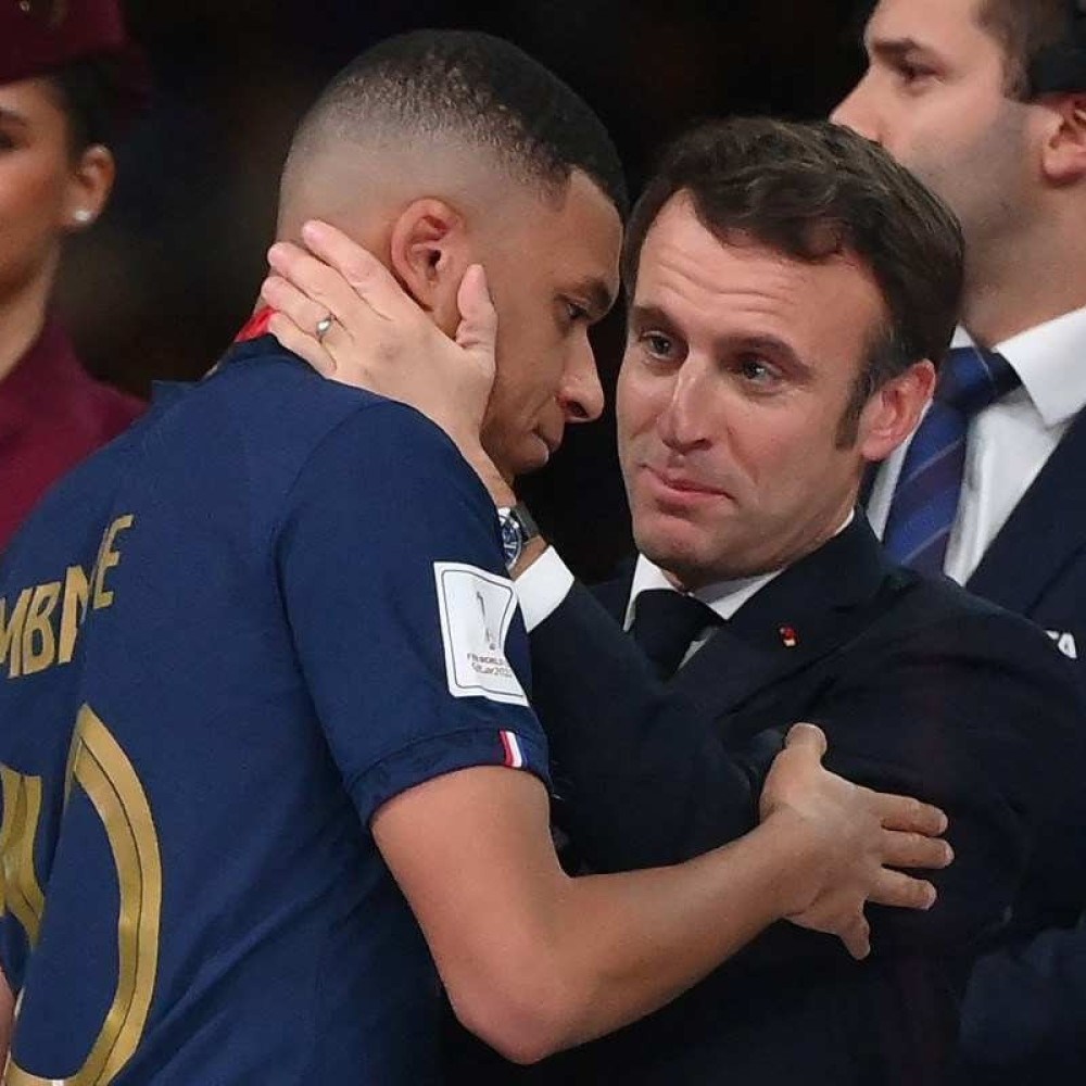 Mbappé faz três gols na final e é artilheiro da Copa do Mundo de 2022 -  Estadão