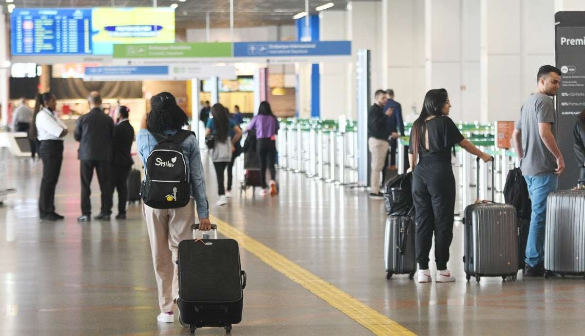 Segundo dia de greve da aviação atrasa voos nos aeroportos de todo Brasil