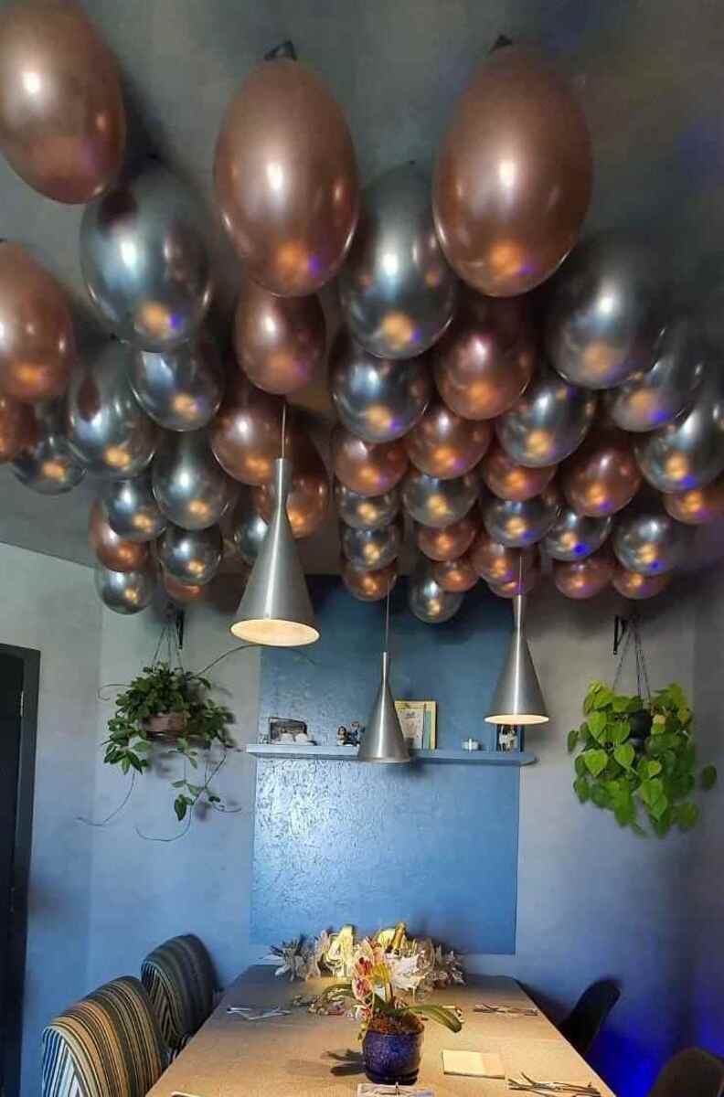 Balões são boas opções para decorar o ambiente para as festas da virada -  (crédito: Glaucio Gonçalves/Divulgação)