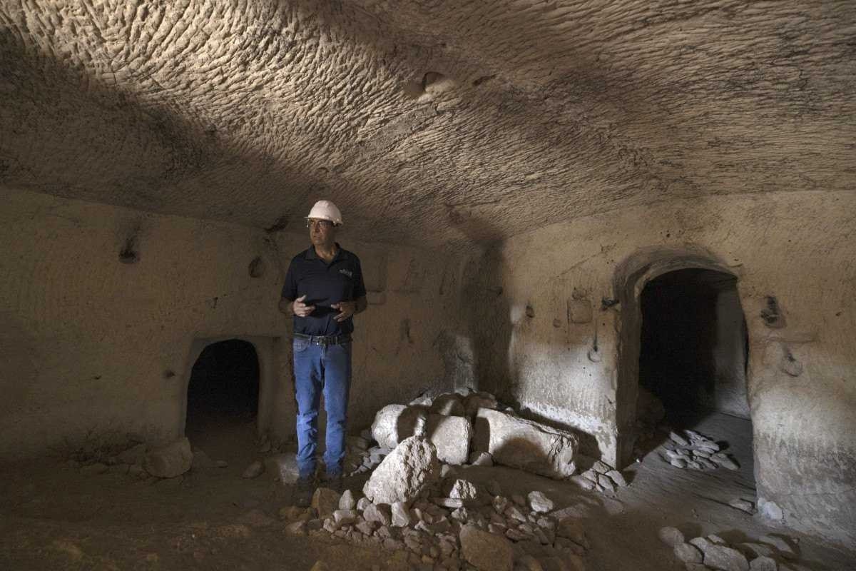 Arqueólogos descobrem o túmulo que pode ser de uma das parteiras de Jesus