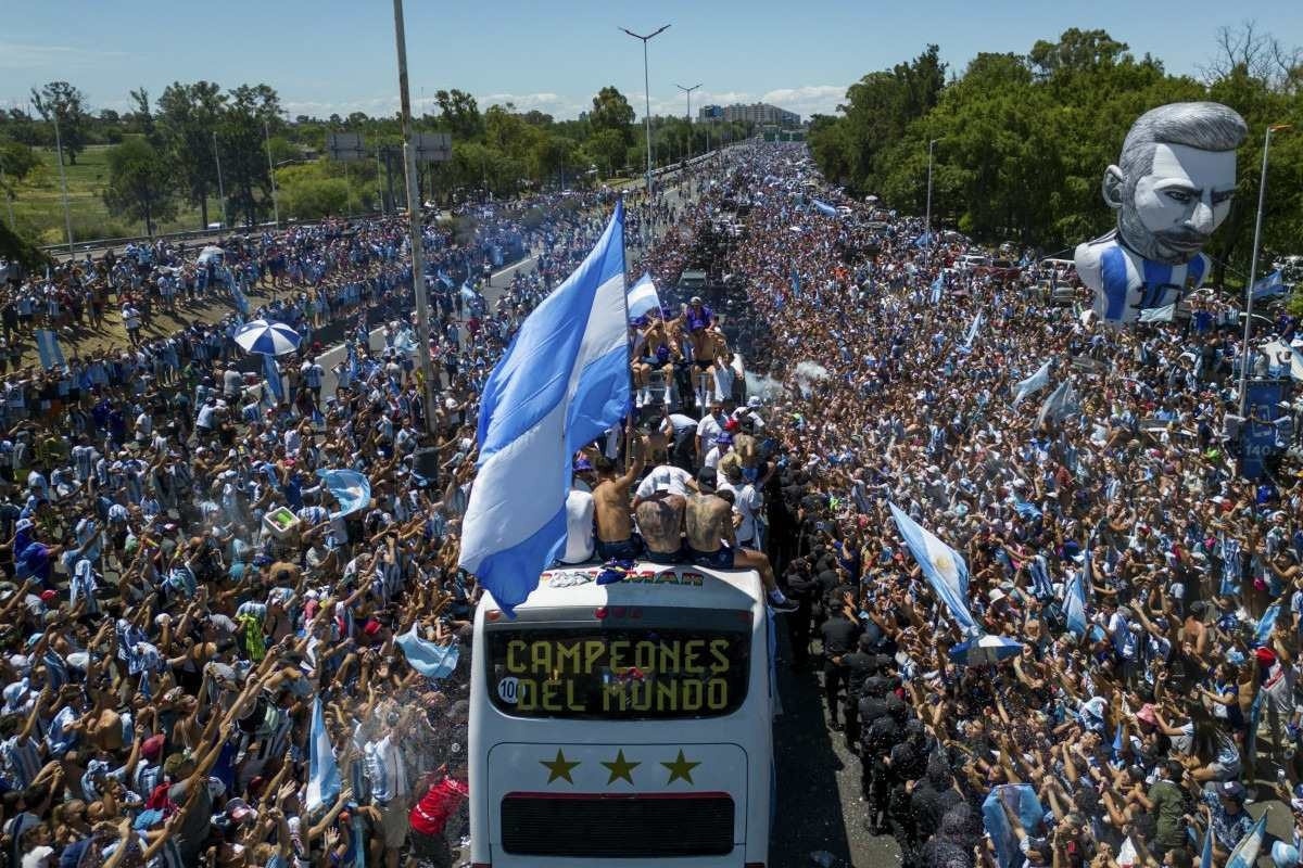 Argentina ganha a Copa de 2022 e é tricampeã mundial - BBC News Brasil