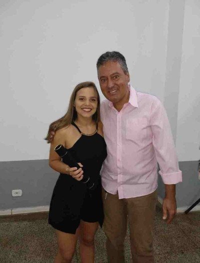 Professor Valdir Sodré  com a filha Ana Carolina