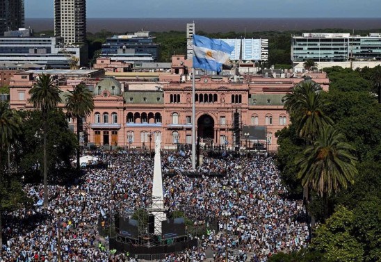 LUIS ROBAYO / AFP