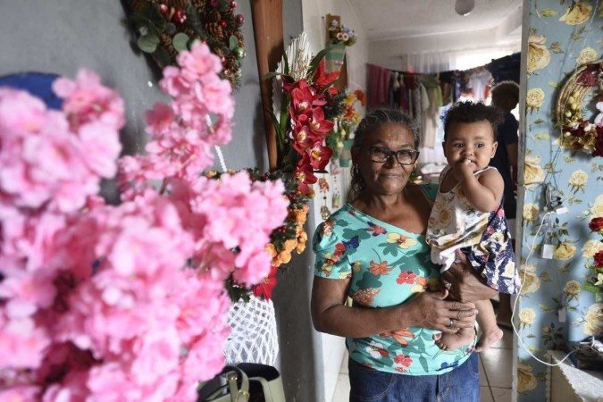 Idosos do Distrito Federal se desdobram para manter uma vida digna, mesmo com tantas dificuldades e falta de apoio público
