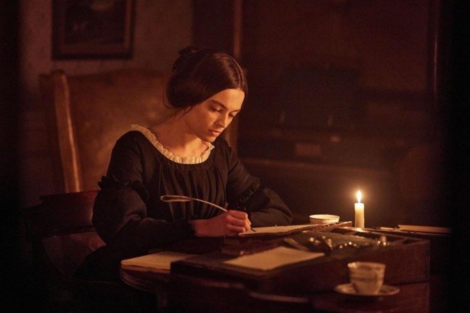 No filme Emily, Emma Mackey interpreta a protagonista - (crédito: Wmix Distribuidora/Divulgacao) No filme Emily, Emma Mackey interpreta a protagonista - (crédito: Wmix Distribuidora/Divulgacao)