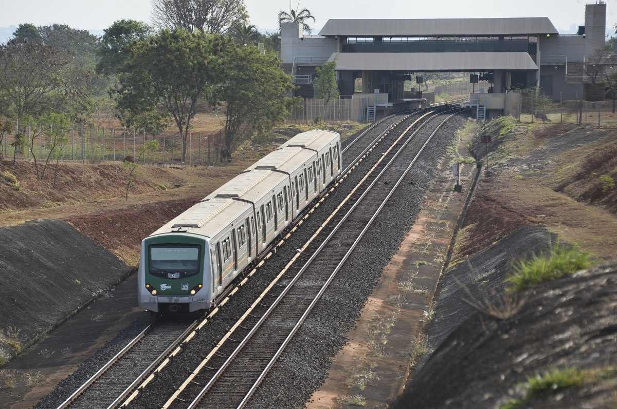 Metrô: problema elétrico em trem assusta passageiros nesta quinta-feira (22/12) 