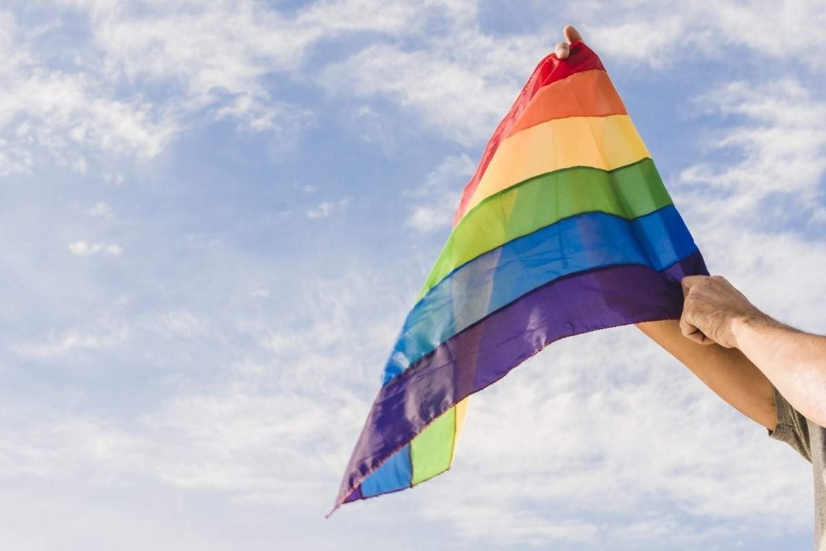 Migrantes russos LGBTQ+ buscam refúgio na argentina