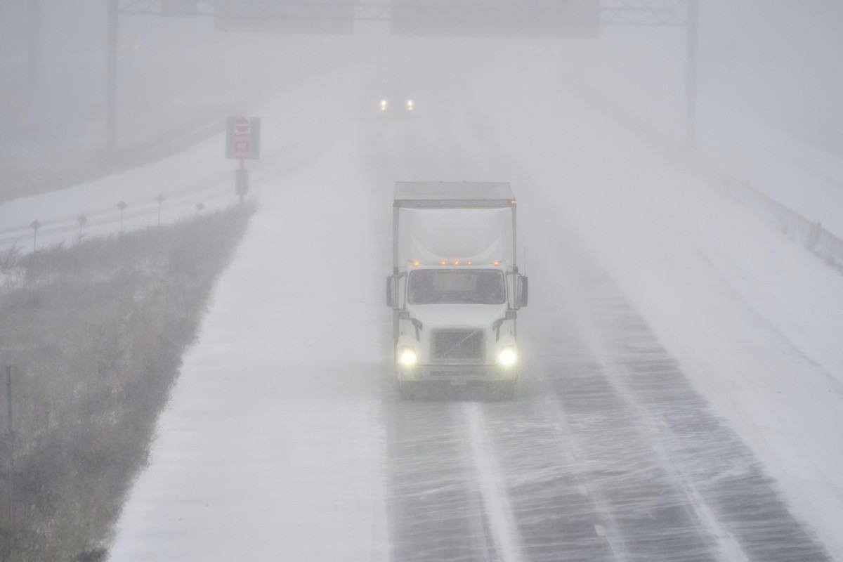 Tempestade de inverno Elliot deixa ao menos 50 mortos nos Estados