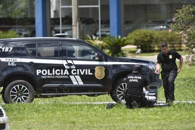 🔴 Blogueiro bolsonarista ao vivo na CPI do 8/1 no DF: Condenado por ataque  a bomba presta depoimento 