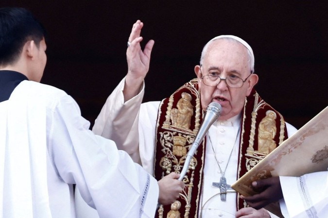 Papa lamentou os recursos gastos em armas de guerra -