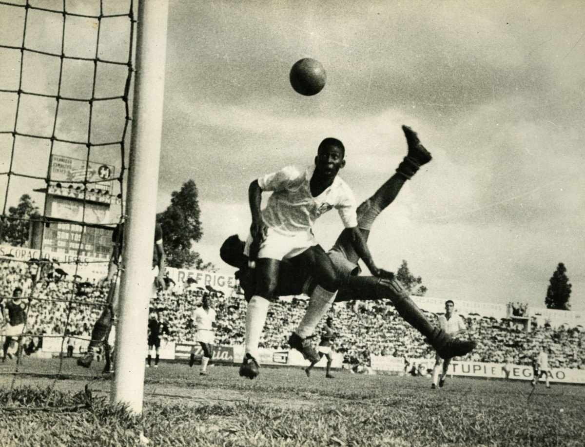 Relembre a trajetória de Pelé na Seleção Brasileira: gols, títulos