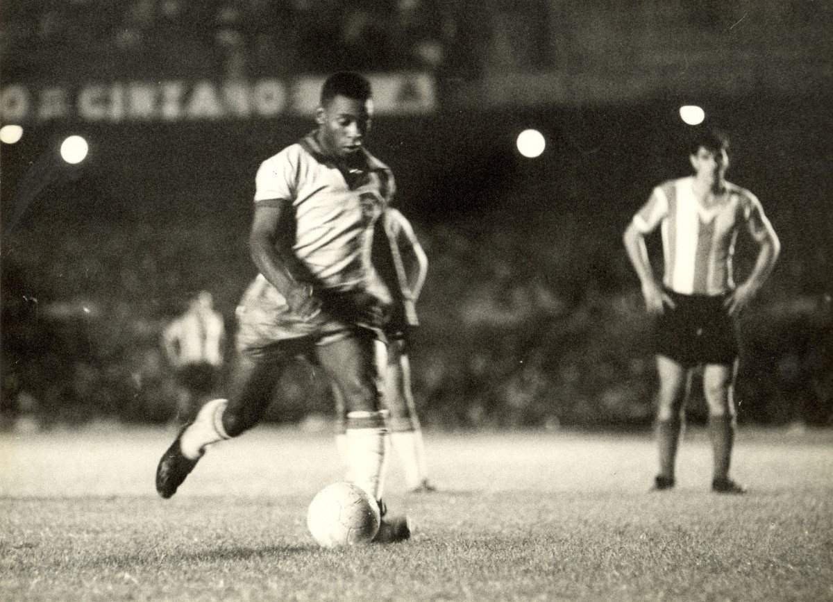 Morre Pelé: o jogo que deu ao craque o título de 'rei' em crônica