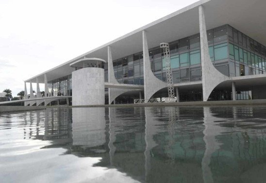   Ed Alves/CB/D.A Press.