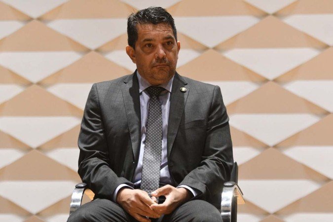 Robson Cândido era delegado-chefe da Polícia Civil do Distrito Federal, quando pediu saída do cargo após denúncias de stalking contra uma mulher virem à tona - (crédito: Ed Alves/CB/D.A Press) Robson Cândido era delegado-chefe da Polícia Civil do Distrito Federal, quando pediu saída do cargo após denúncias de stalking contra uma mulher virem à tona - (crédito: Ed Alves/CB/D.A Press)