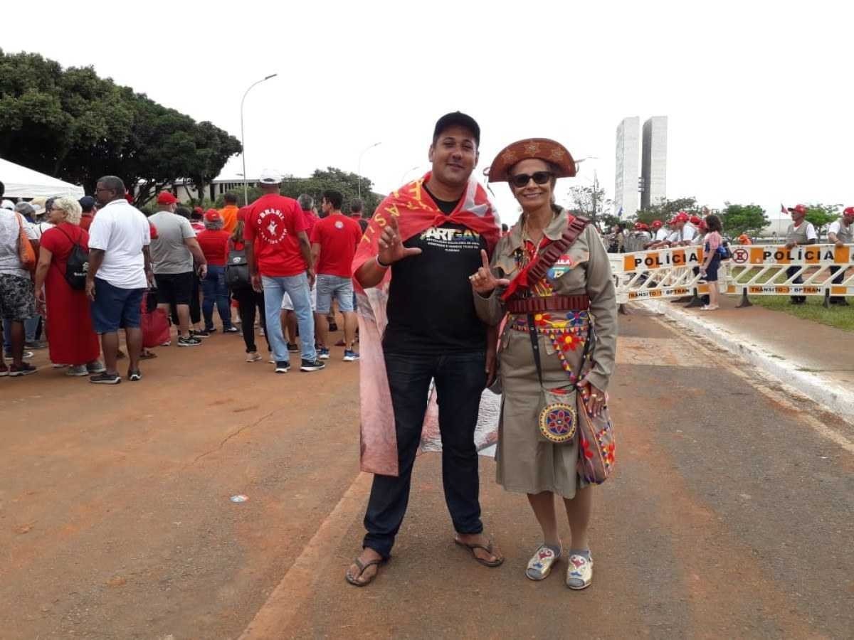 Arlete e Eduardo vieram de Alagoas para posse de Lula