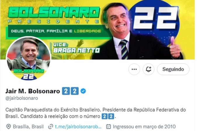 Bolsonaro mantém na biografia do Twitter a informação de que ainda é o 